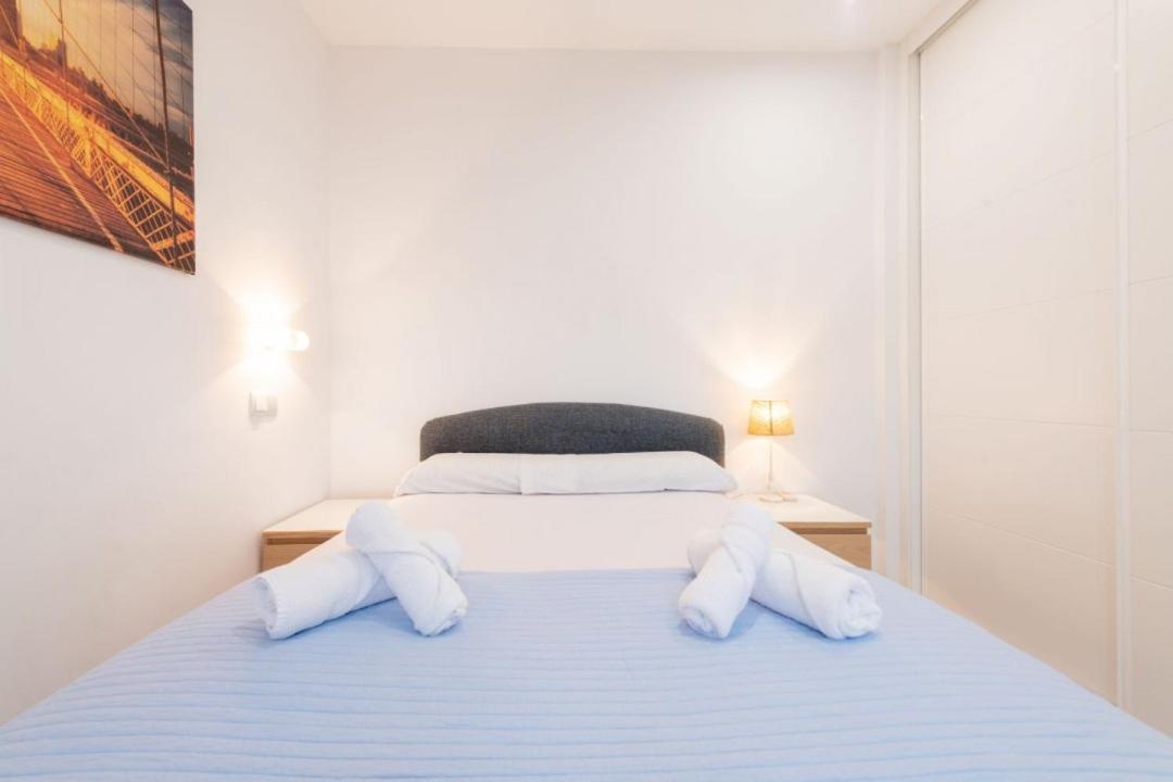 2Bd 1Bth Furnished - Nuevos Ministerios Lägenhet Madrid Exteriör bild
